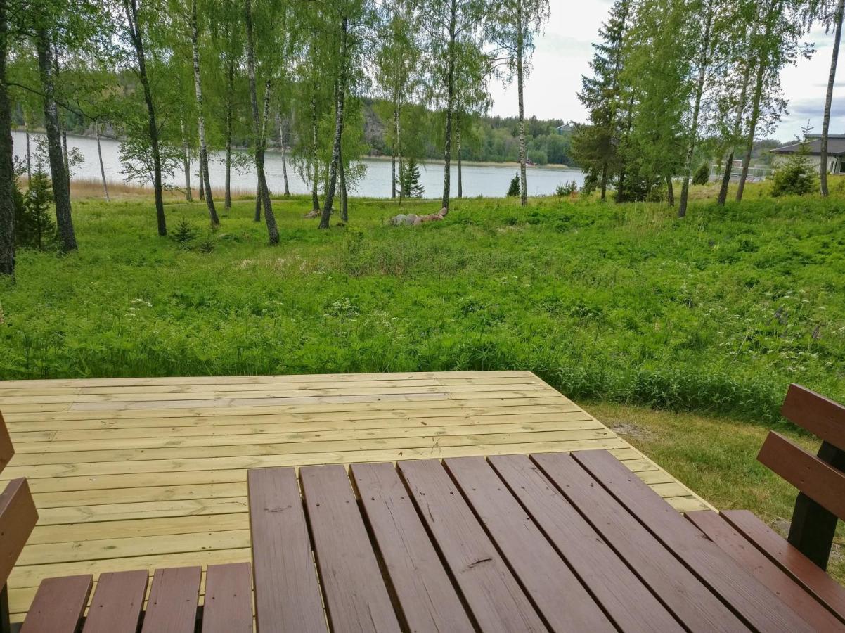 Hjortoe Stugor & Stockhus Finstrom Екстериор снимка