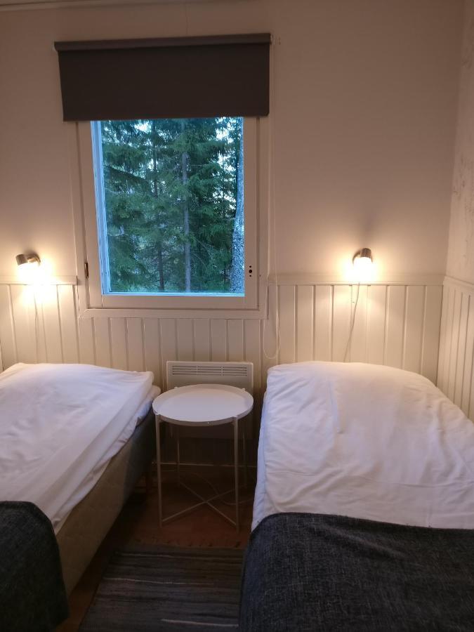 Hjortoe Stugor & Stockhus Finstrom Екстериор снимка